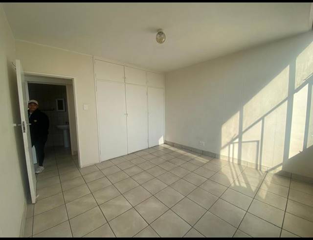 1 BEDROOM APARTMENT FOR SALE IN KEMPTON PARK EXT 05